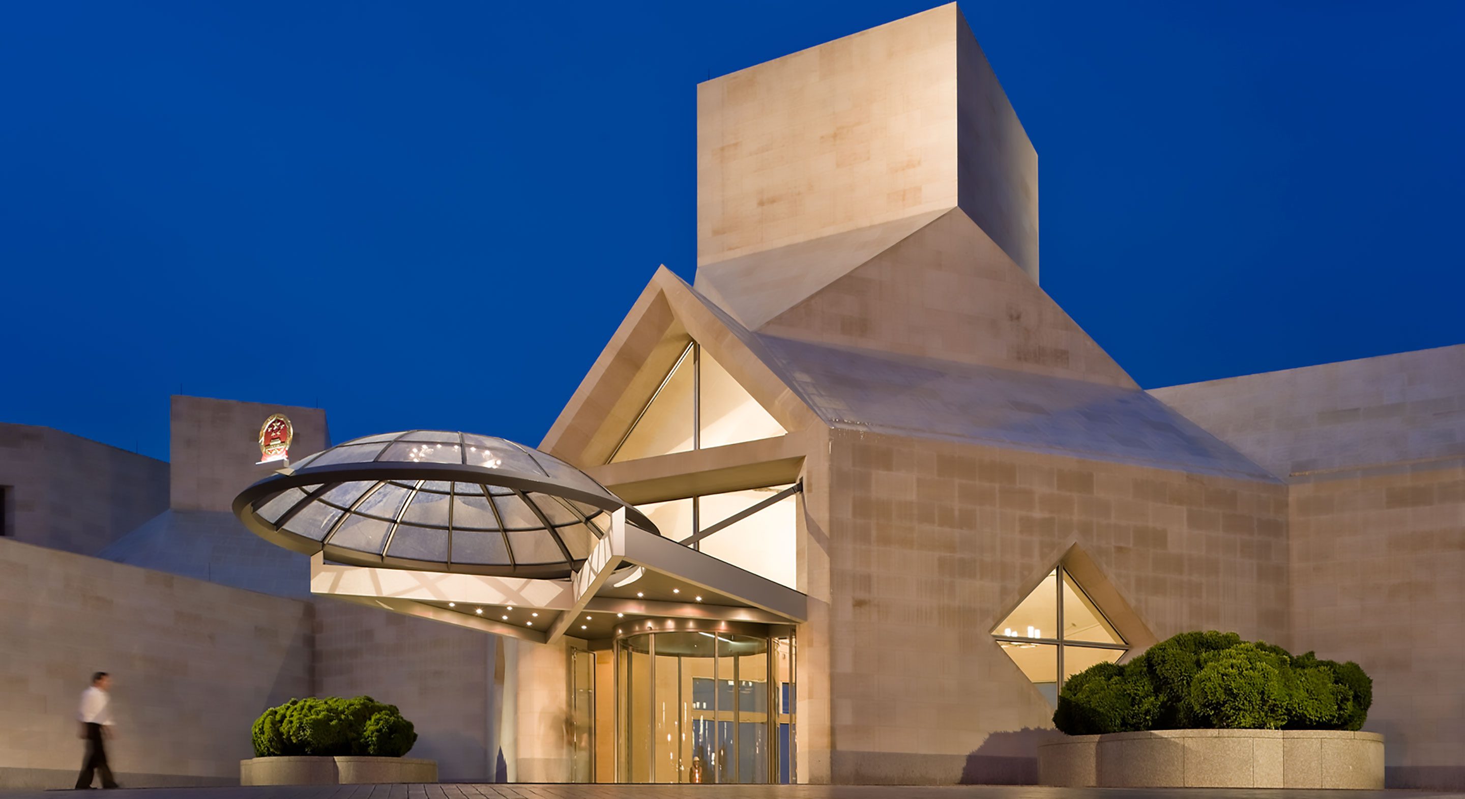 собственный дом фрэнка гери, санта-моника, калифорния, сша (1978 г. резиденция фрэнка гери в санта-монике калифорния. Architects логотип. архитектурный стиль гуги лос анджелес. Know knows famous architects.