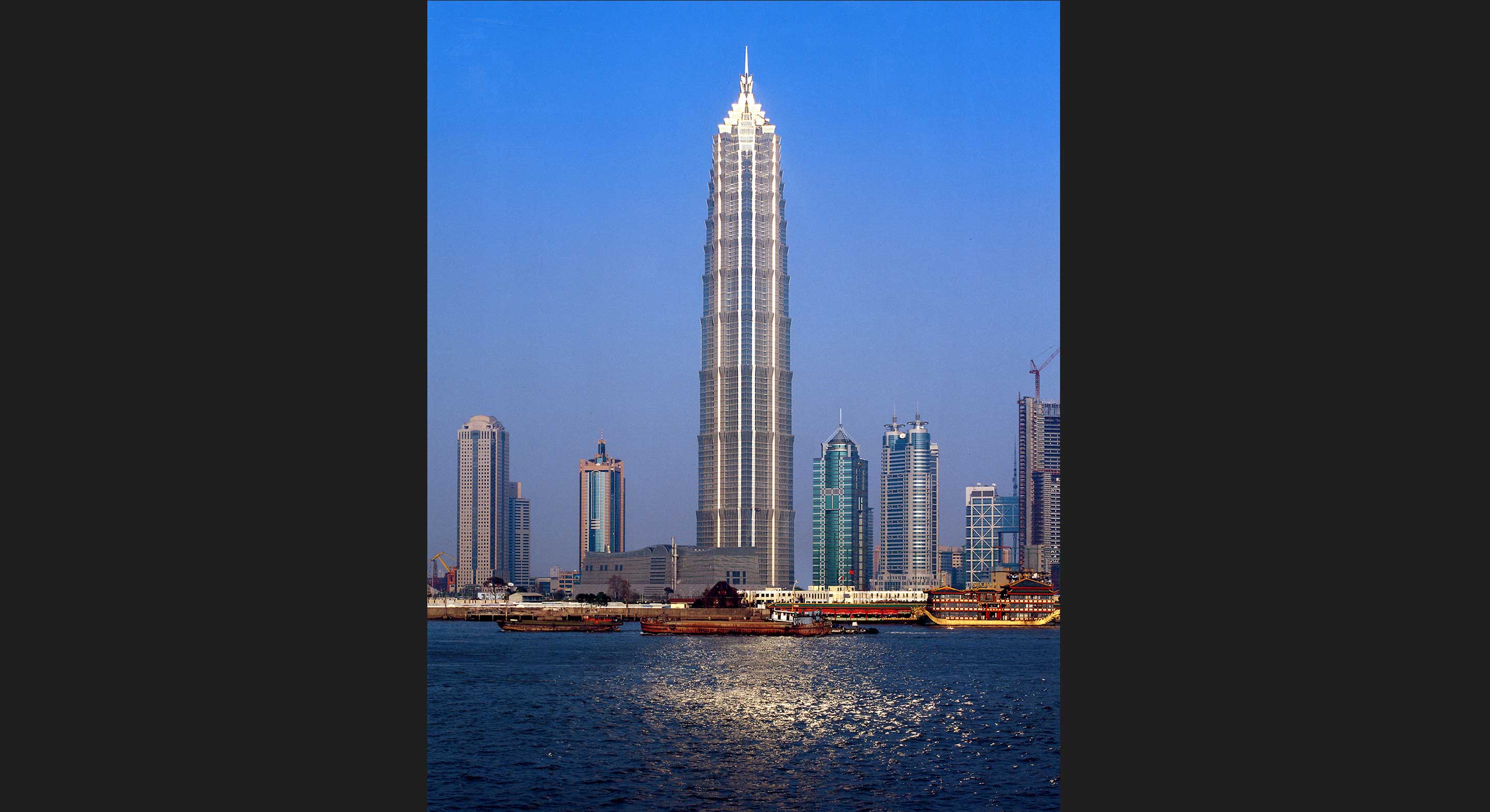 Jin-Mao-Tower_1