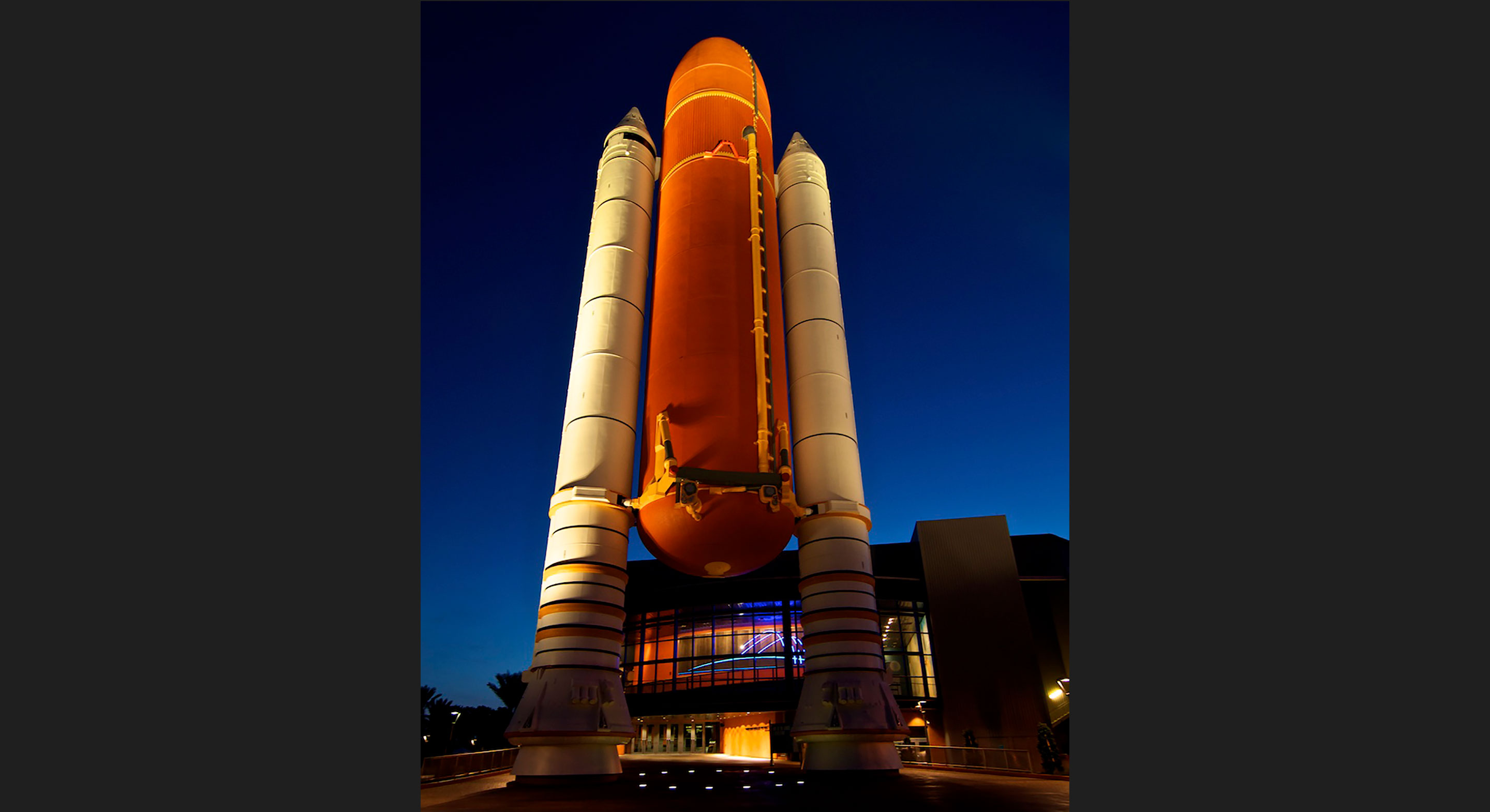 Kennedy-Space-Center-Visitor_Space-Shuttle-Atlantis_6