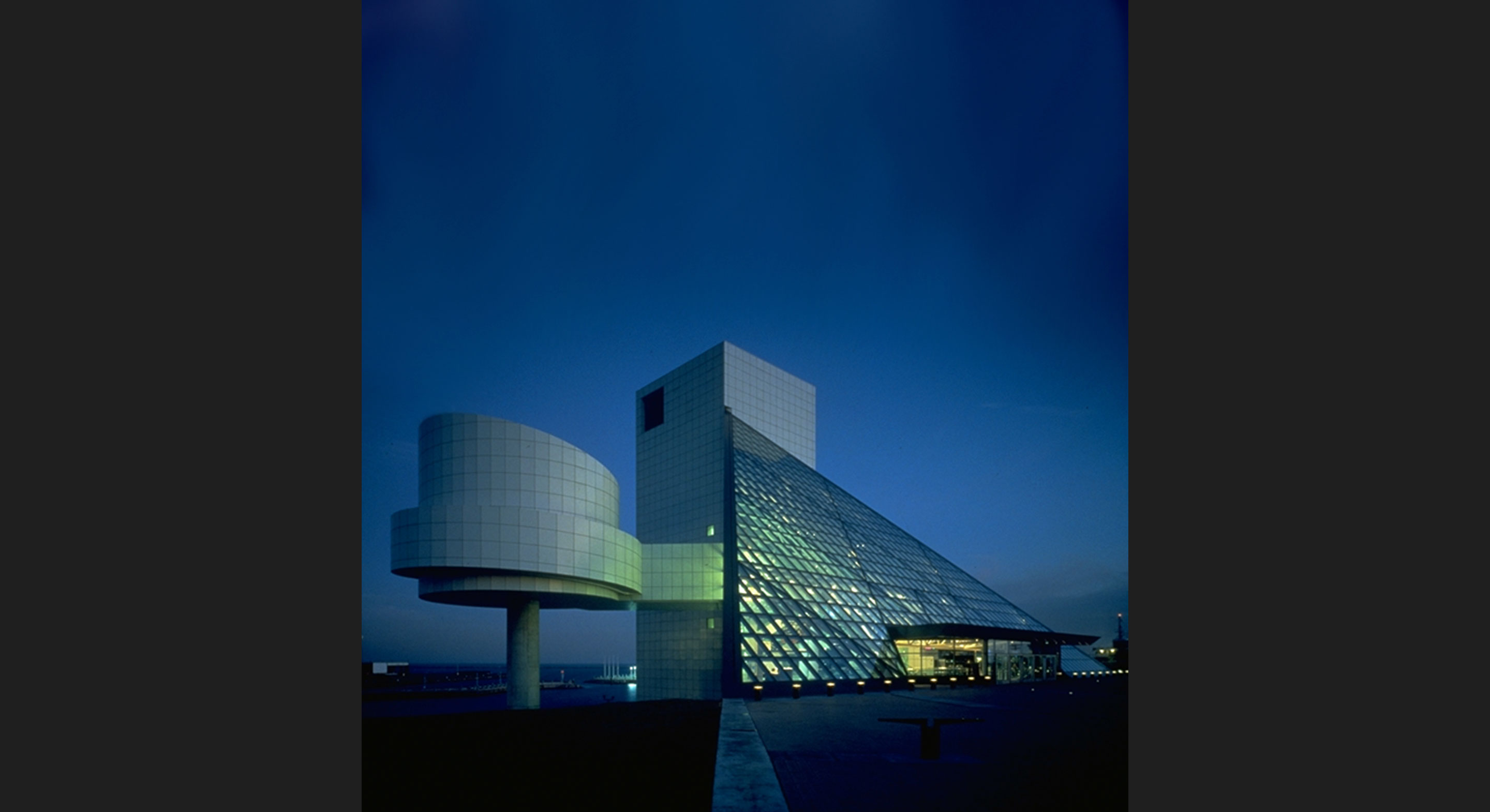 Rock and Roll Hall of Fame and Museum_2
