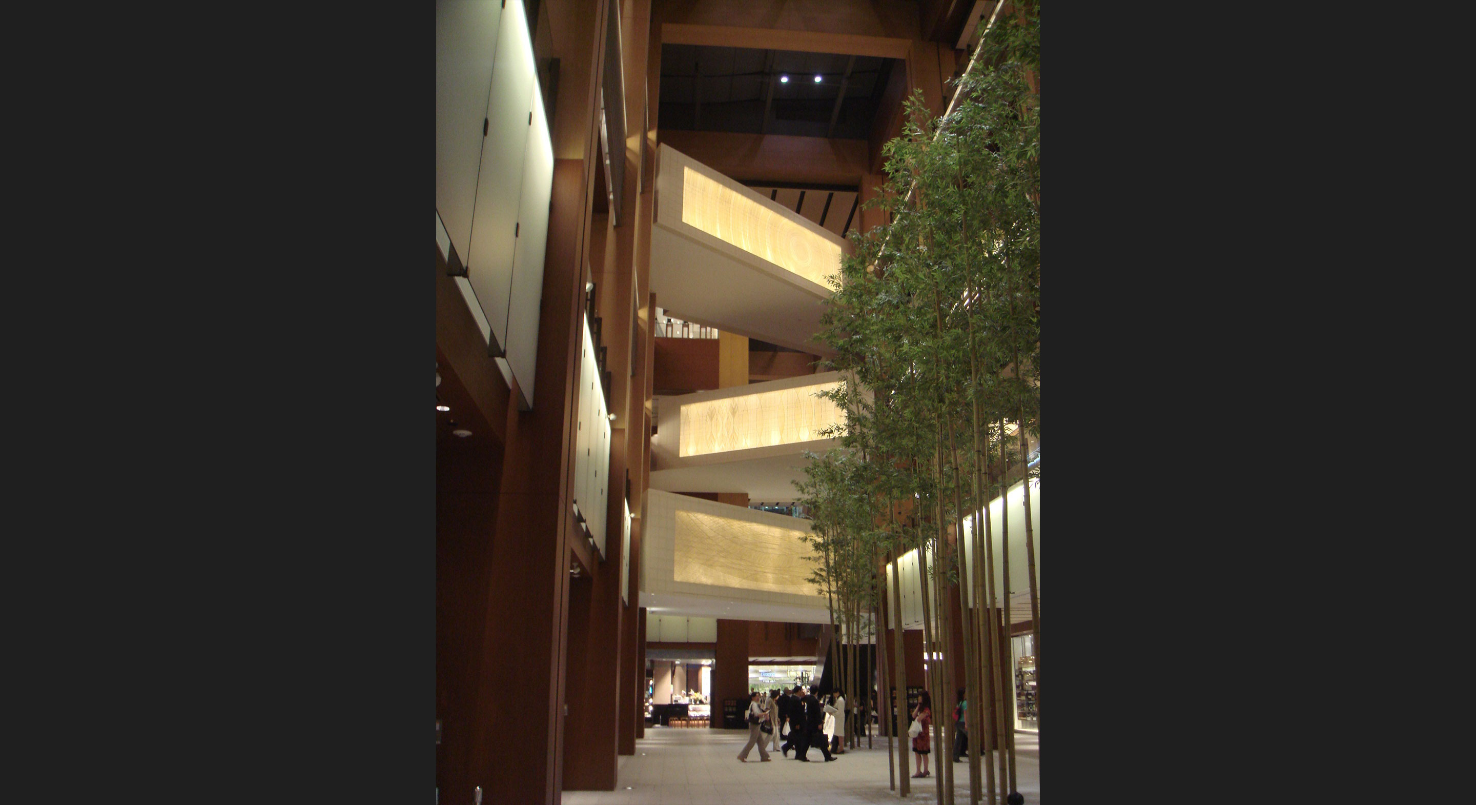 Tokyo Midtown - FISHER MARANTZ STONE
