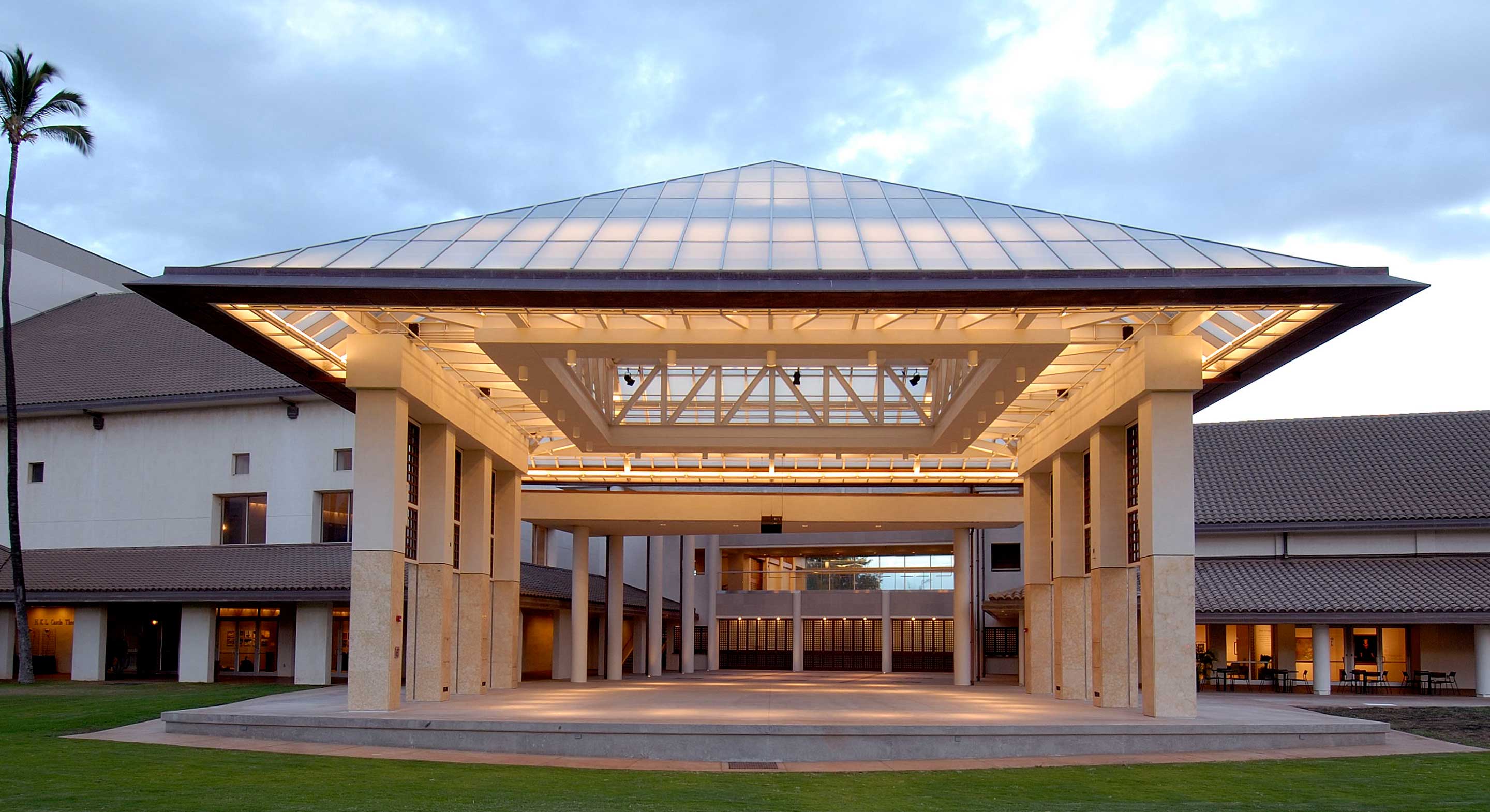 Yokouchi-Pavilion-Courtyard-Morgado-Hall_10